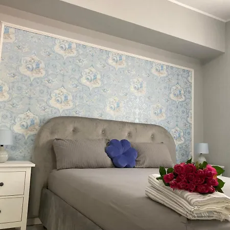Theo Studio Apartment Navodari